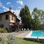 Sunny With Swimming Pool Vakantiehuis *
