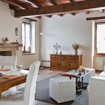 Prázdninový dům Sunny With Swimming Pool *