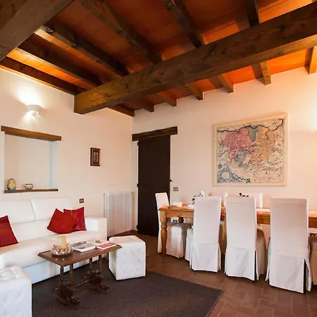 Casa vacanze Sunny With Swimming Pool