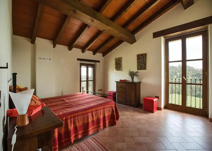 Sunny With Swimming Pool *