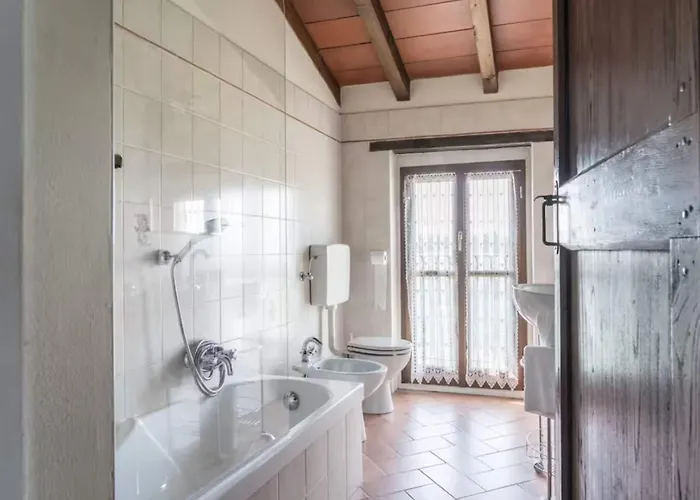 Sunny With Swimming Pool Salsomaggiore Terme